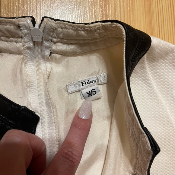 Foley Dress - Picture 5 of 6